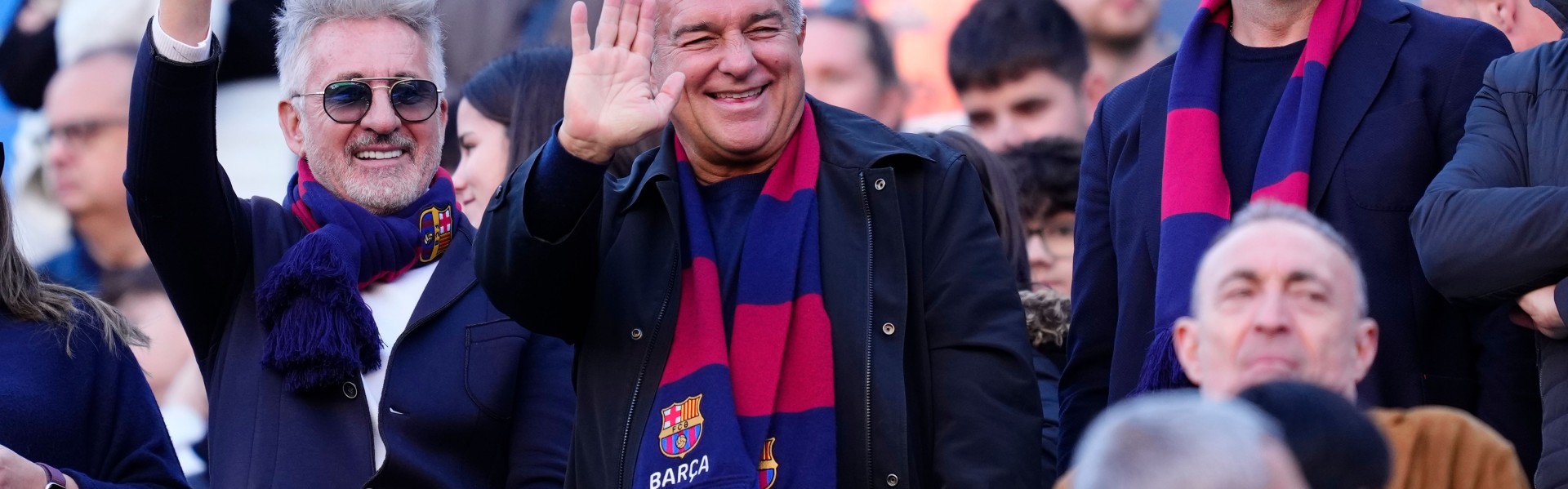 世界杯客户端更新说明-拉波尔塔：从现在起巴萨将无人能挡 梅西值得拥有雕像