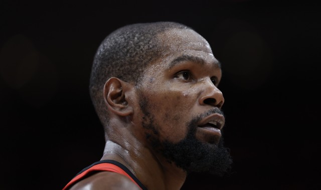 世界杯手机直播app下载-不应该啊！杜兰特三分犯规送哈里斯三罚机会 后者3罚2中