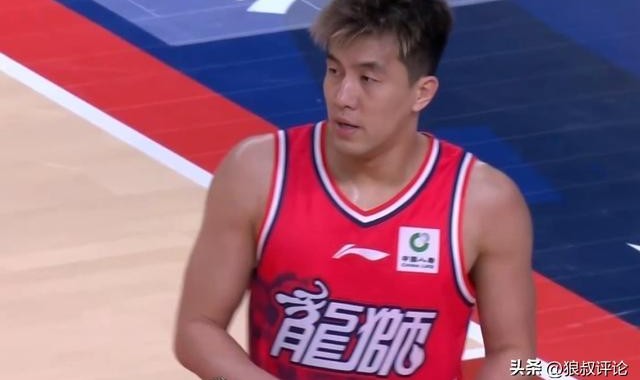 世界杯客户端更新说明-时隔35天复出！郭艾伦轰16+4+3加时率队轰14-5杀死比赛